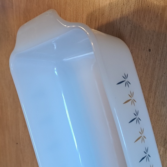 Vintage Anchor Hocking Candle Glow Casserole Dish - Picture 3 of 6